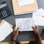 Masih Bingung Bedakan Invoice dan Faktur Pajak? Ini Penjelasan Sederhana dan Pentingnya Mengetahui Perbedaannya