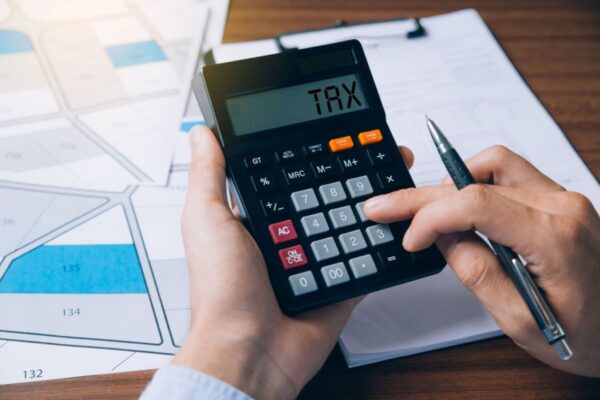 Apakah Tetap Bayar PPh Meskipun Kerja di Luar Negeri? Ketahui Ketentuannya Apakah Tetap Bayar PPh Meskipun Kerja di Luar Negeri? Ketahui Ketentuannya