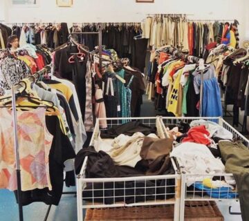 Legalisasi Thrifting di Indonesia: Bagaimana Peluang dan Tantangan Bagi UMKM?