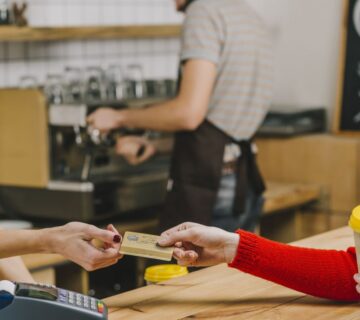 Pajak Restoran vs PPN: Benarkah Terjadi Pajak Ganda di Indonesia?
