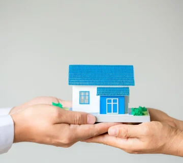 Memberi Tanpa Beban? Kenali Aturan Pajak Hibah yang Sering Terlewat